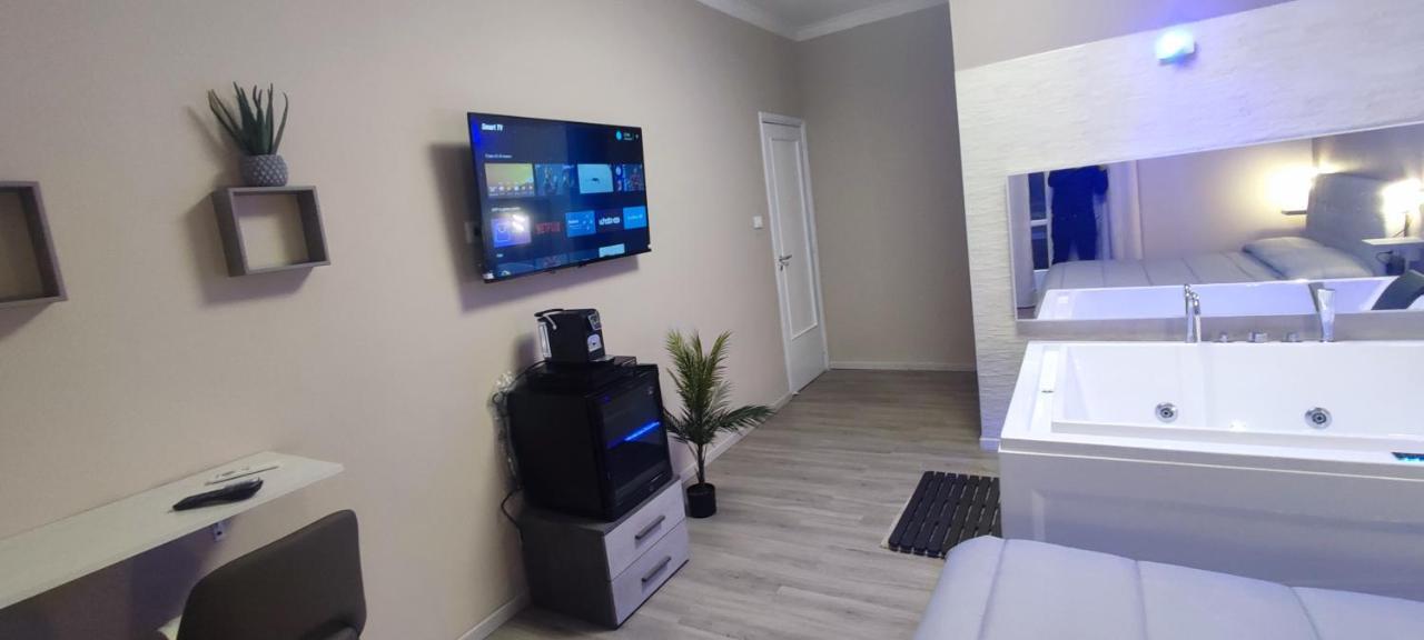 Etnea Gioeni House Suite カターニア エクステリア 写真
